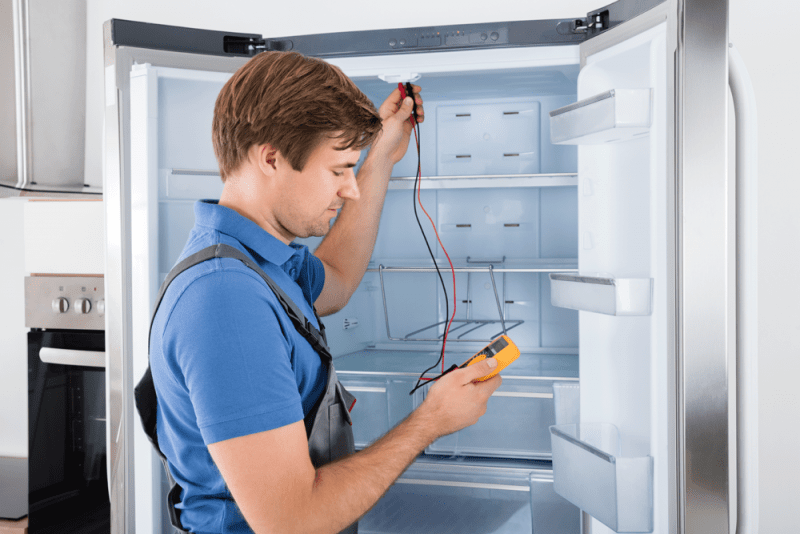 nearby fridge mechanic